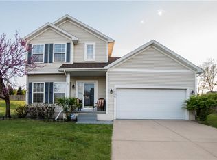 5006 70th St, Urbandale, IA 50322