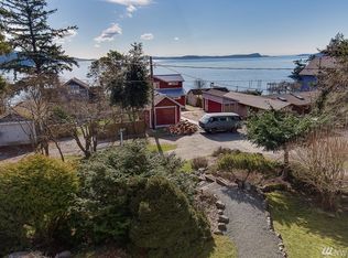 9 Ohlert Ln, Olga, WA 98279