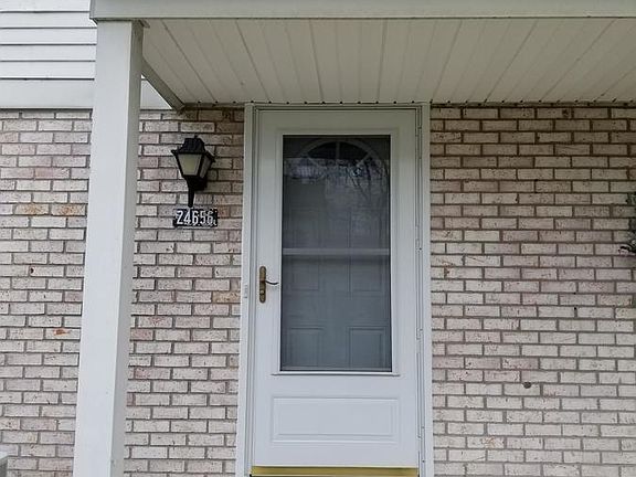 2nd image of 24656 N Meadow Dr