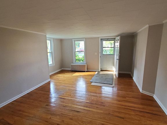 5th image of 211 Mansion St #211