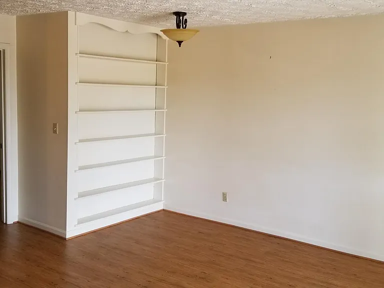 307 E Euclid Ave #8 — Photo 8