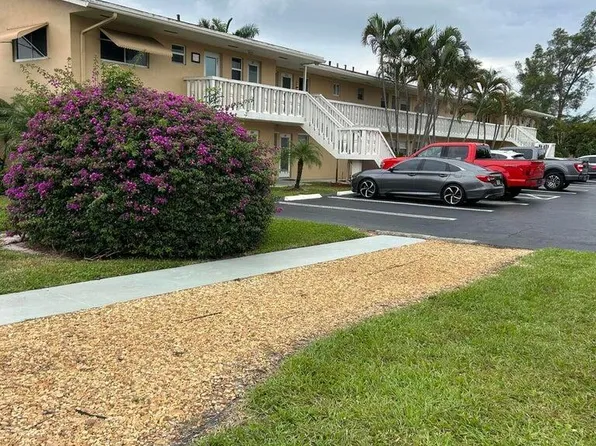 2164 NE 1st Way #203, Boynton Beach, FL 33435