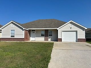 1st image of 5018 Hawthorn Dr
