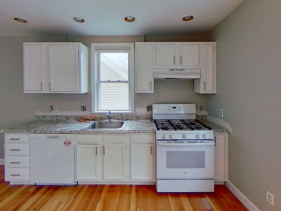 1st image of 22 Kelley Ct Unit 1-A
