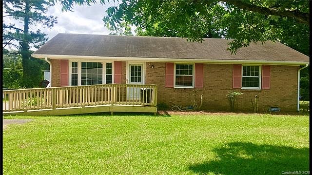 1st image of 2052 Montclair Dr