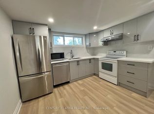 66 La Peer Blvd, Toronto, ON M1W 2G5