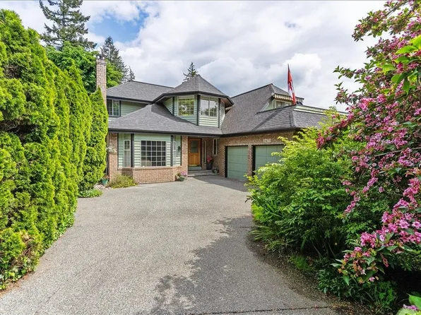 2471 Mowat Pl, North Vancouver, BC V7H 2X2