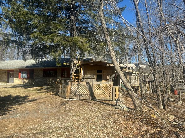 432 Shine Hill Rd #18355, Henryville, PA 18332