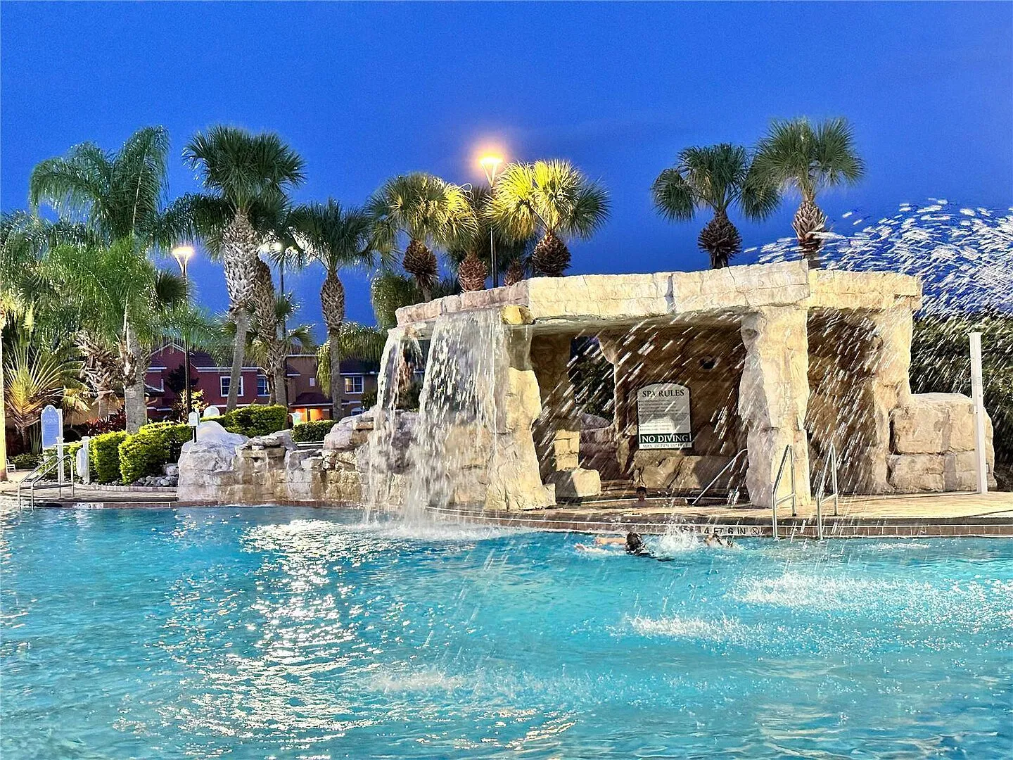Zairytale Candy Luxury 5BR, 4BA with Pool in Kissimmee — Photo 2