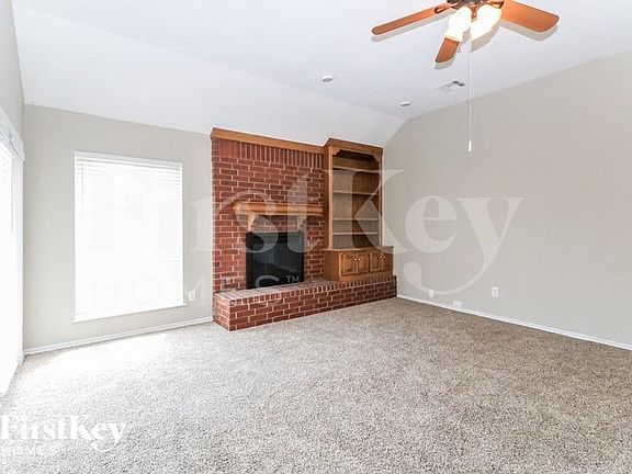 2nd image of 800 Adams Trl