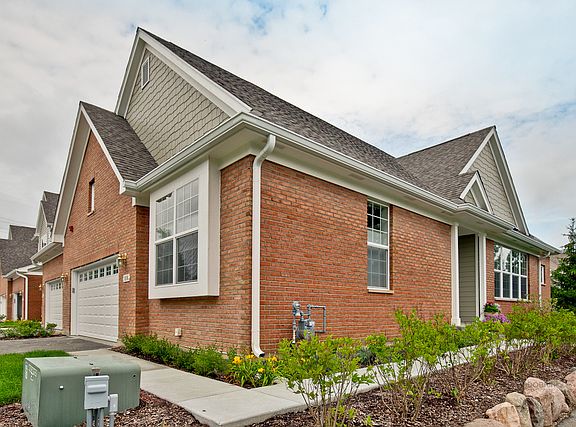 2nd image of 1807 Torrey Pkwy #9