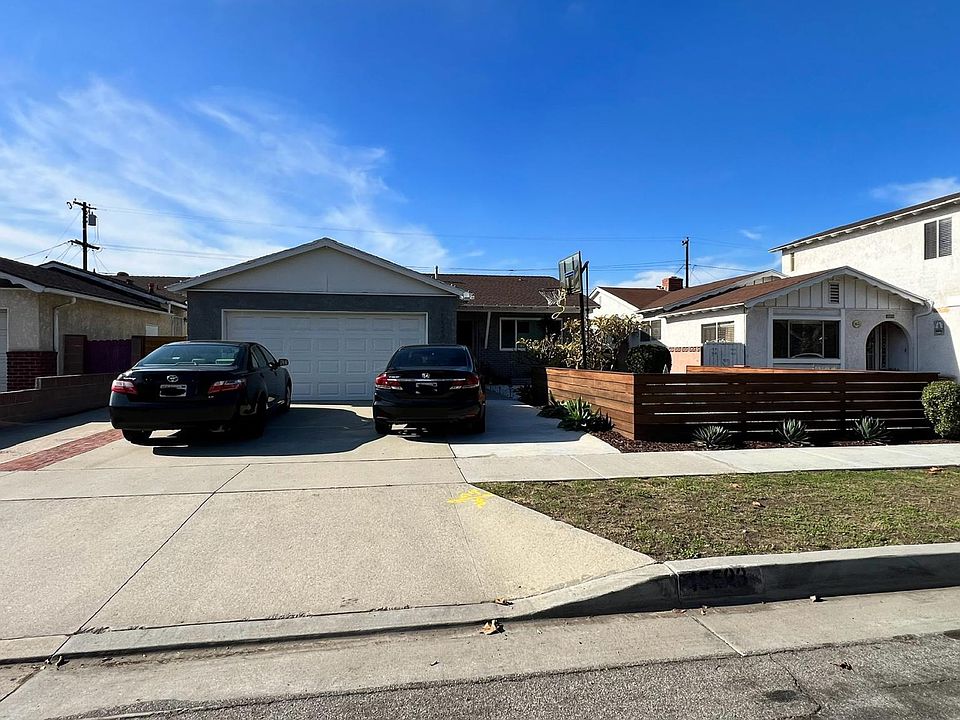 1st image of 15523 Bloomfield Ave