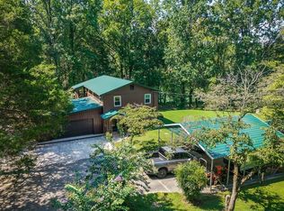 524 Luckey Ln, Sparta, TN 38583