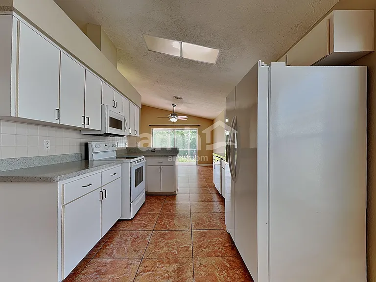 11706 Leda Ln — Photo 3