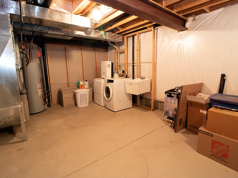 4977 Lake View Dr — Photo 22
