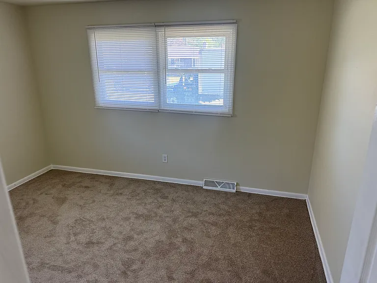416-418 Glenwood Dr #UP — Photo 7