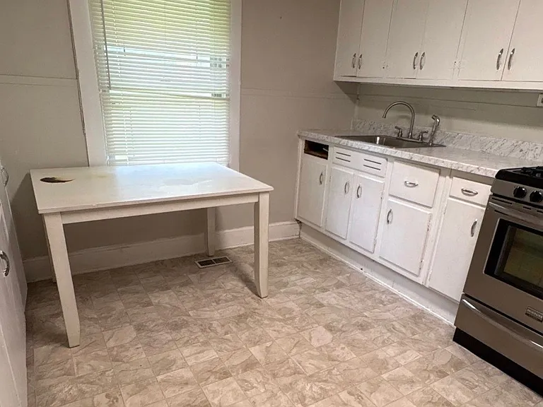 656 Villa Esta Ave — Photo 16
