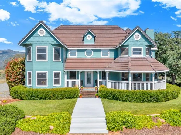 5699 Arbolada Dr, La Grange, CA 95329