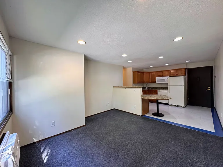 1503 8th St SE #202 — Photo 1