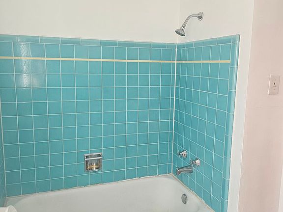 5th image of 310 University Blvd SE #B