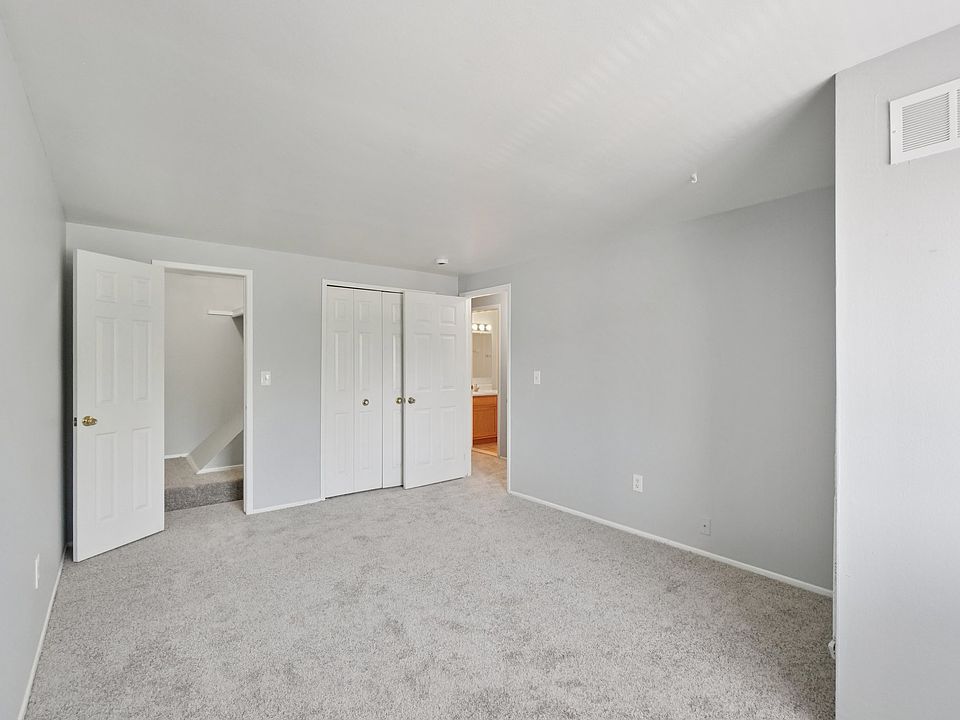 24795 Mayfair St, photo 14
