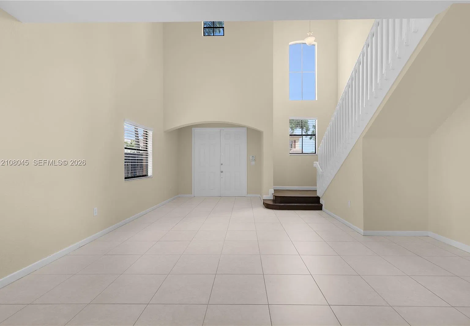 Silver Palm East Sec One — Photo 4