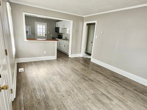 3rd image of 713 Pace St
