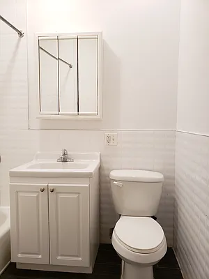 Rented by Signature Property Realty | media 31