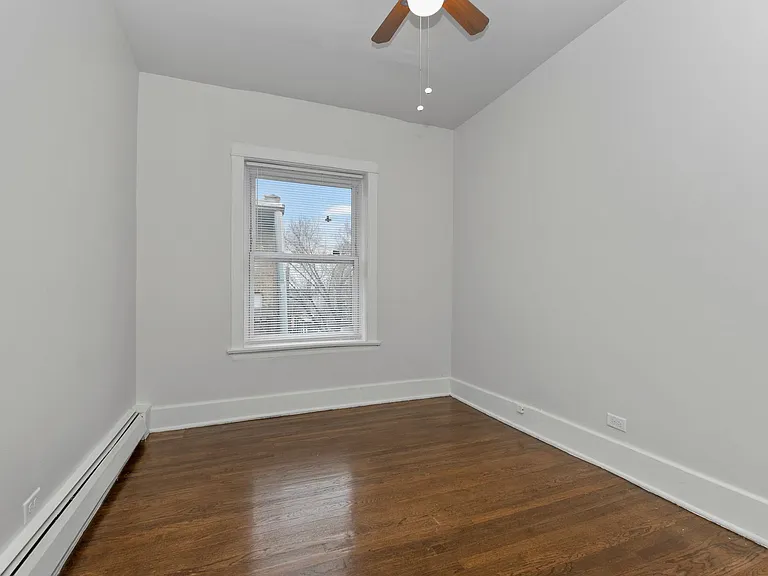 11259 S King Dr — Photo 6