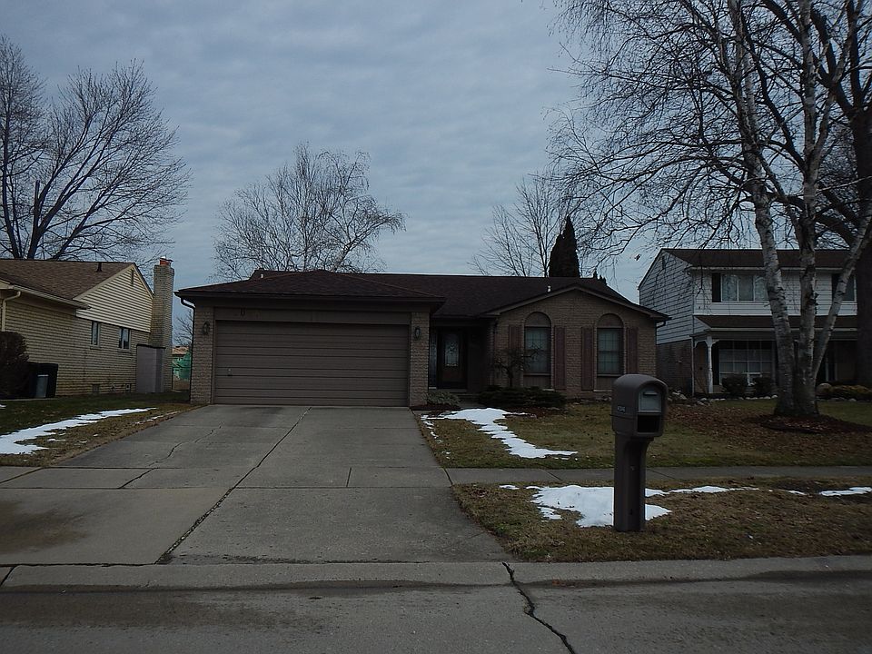 1st image of 42046 Bay Ct