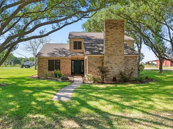 305 Lorraine Avenue, Lissie, TX 77454