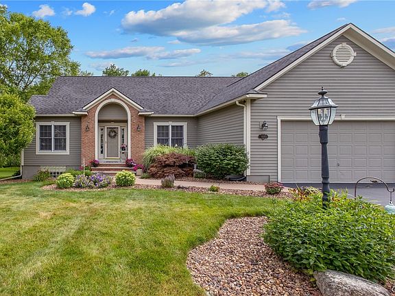 4th image of 8405 Filaree Cir
