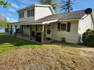 236 Danny Dr, Lincoln, ME 04457