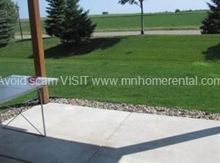 17860 Glasgow Way, Lakeville, MN 55044