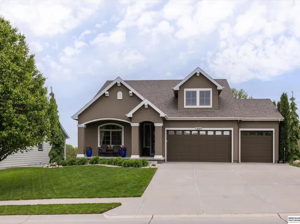 12005 S 210th St, Gretna, NE 68028