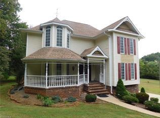 19 Singletree Ln, Thomasville, NC 27360