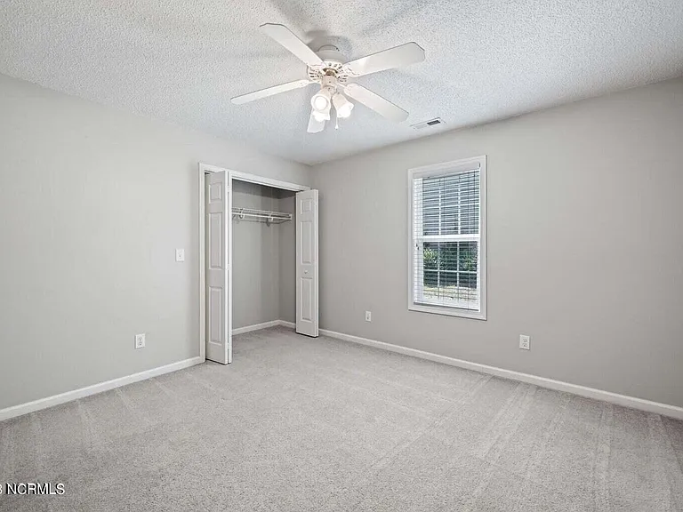 195 Adams Cir — Photo 17
