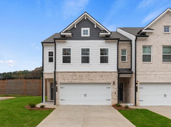 879 Eagle Ave, Riverdale, GA 30274