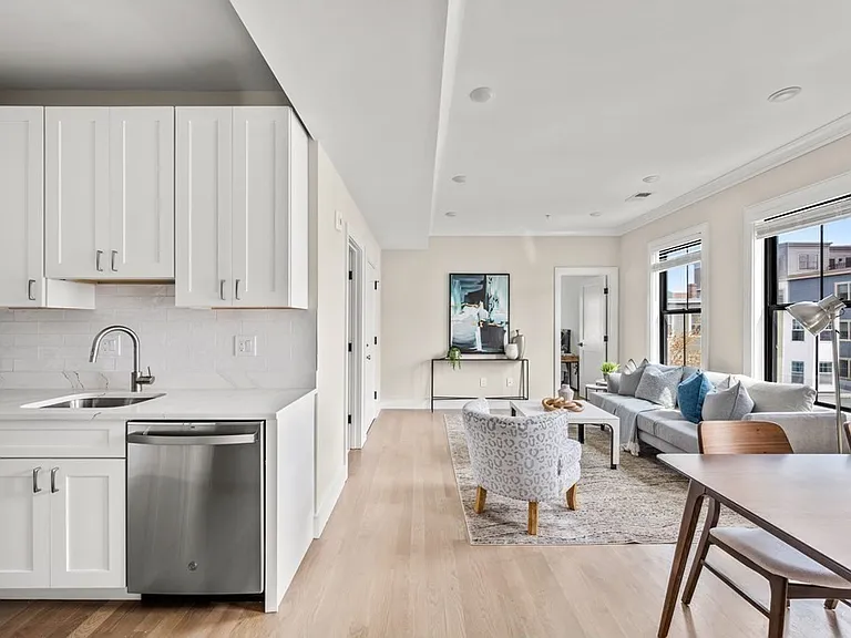 303 Maverick St #PENTHOUSE — Photo 4
