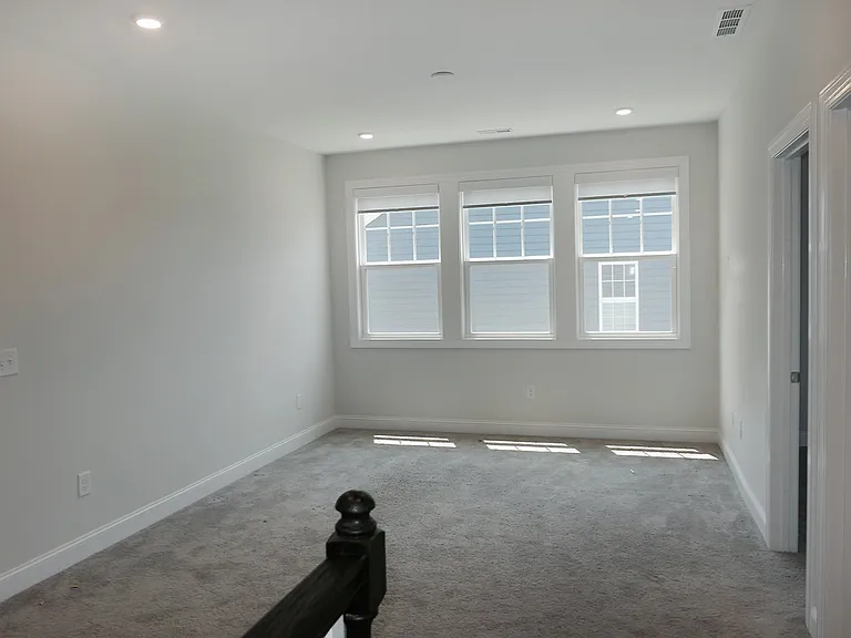 80 Two Creeks Loop — Photo 18