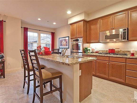 4th image of 332 Hilltop Way