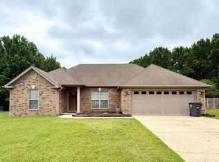 84 Rebecca Ln, Searcy, AR 72143