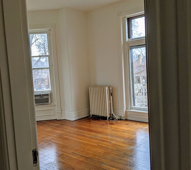 1st image of 1382 S 1st St APT 4