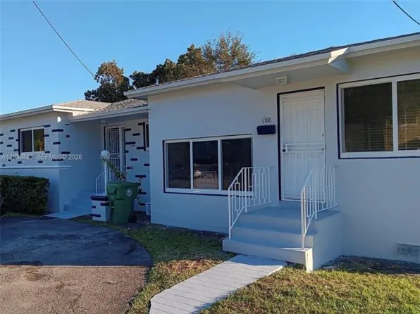 1386 NW 38th St, Miami, FL 33142