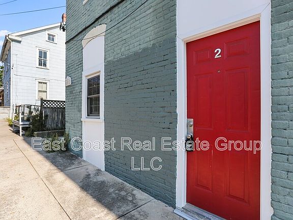 4th image of 102 W North Ave #2