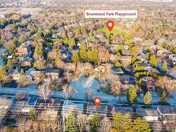 3rd image of 70 Briarwood Rd