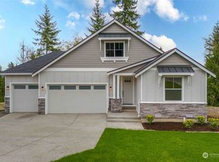 5524 NW Muddy Paws St, Bremerton, WA
