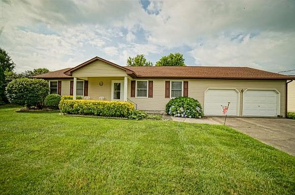 1st image of 109 Thomas Lincoln Pl