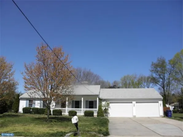 29 Echo Ct, Moorestown, NJ 08057