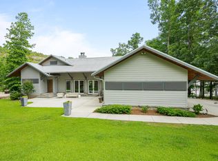 693 Lakeridge Dr, Arley, AL 35541